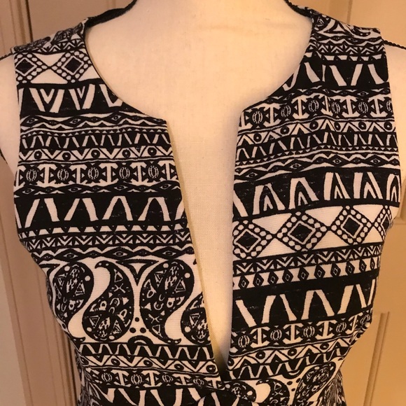 Mi a m I sundress. Size medium - Picture 2 of 5
